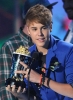 JUSTIN-BIEBER-IN-MTV-MOVIE-AWARDS-201117.jpg